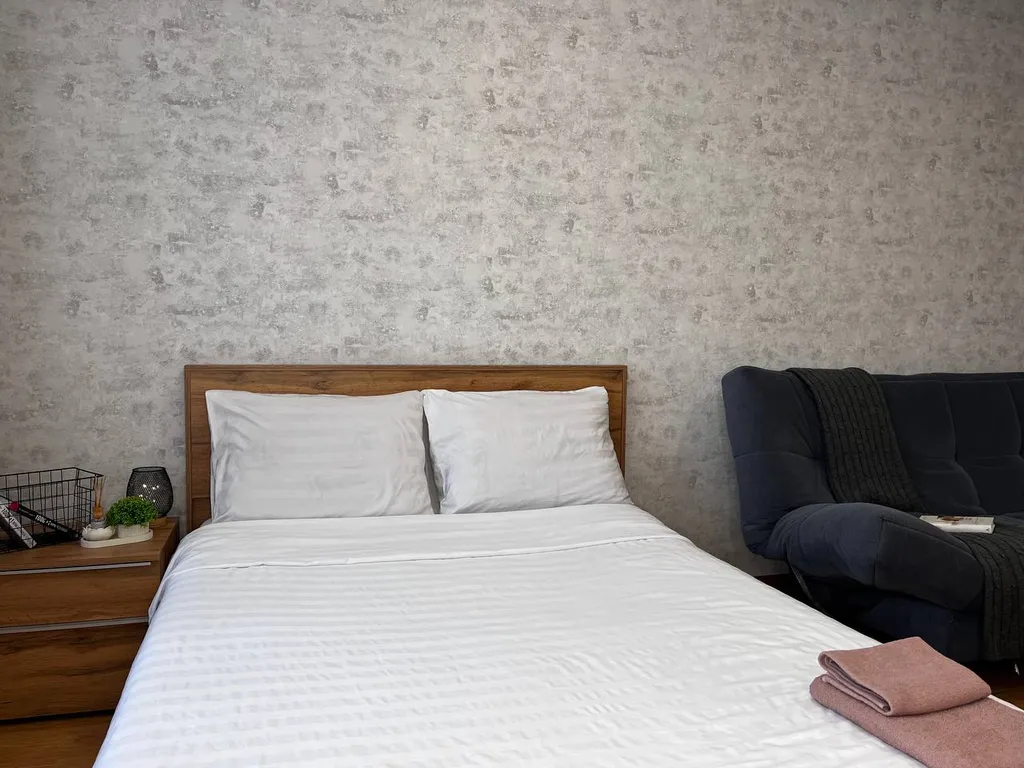 Просторная однокомнатная квартира в районе Набережной Грина