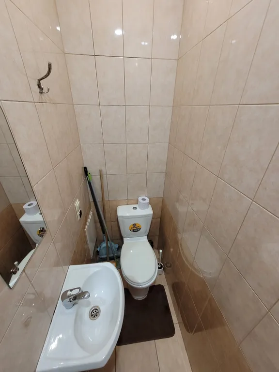 Студия с тремя спальнями, двумя с/у