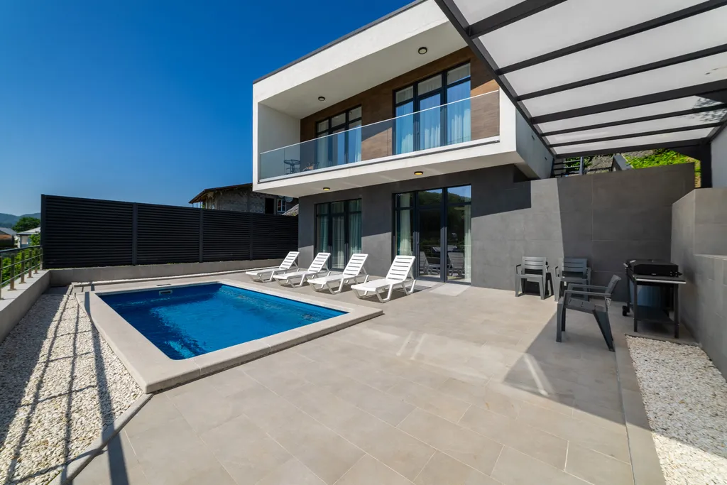 Новый дом, с видом на море и горы