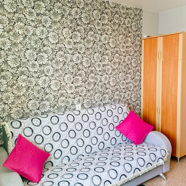 Рядом ТЦ Оазис Плаза, Окружная больница, Смотровая поликлиника