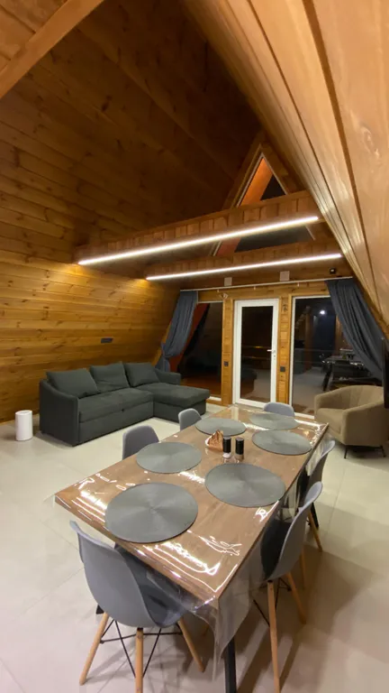 Уютный домик в горах