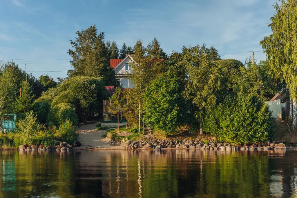 Коттедж Загородный дом на берегу озера — Машезеро