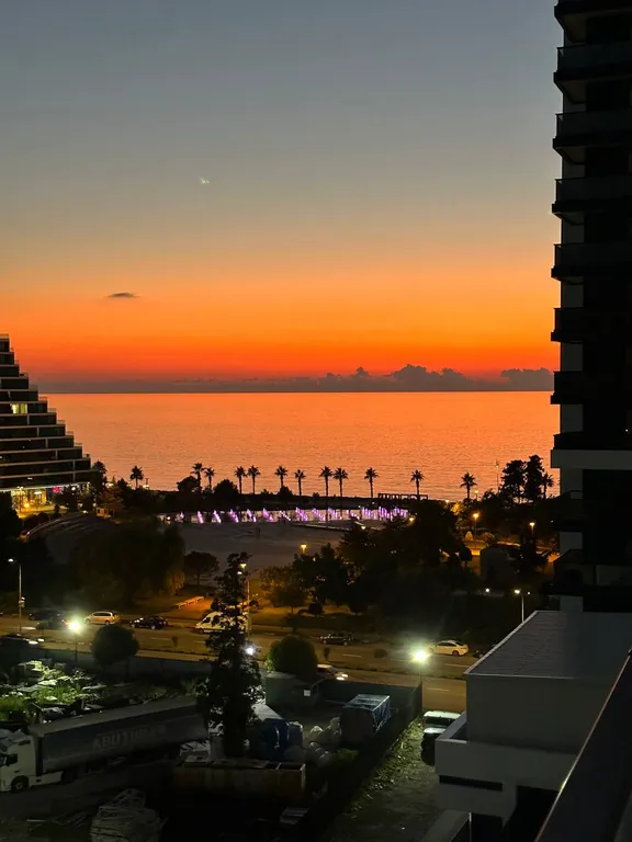 Квартира Золотая студия, бассейн + парковка free, жк white sails — Батуми