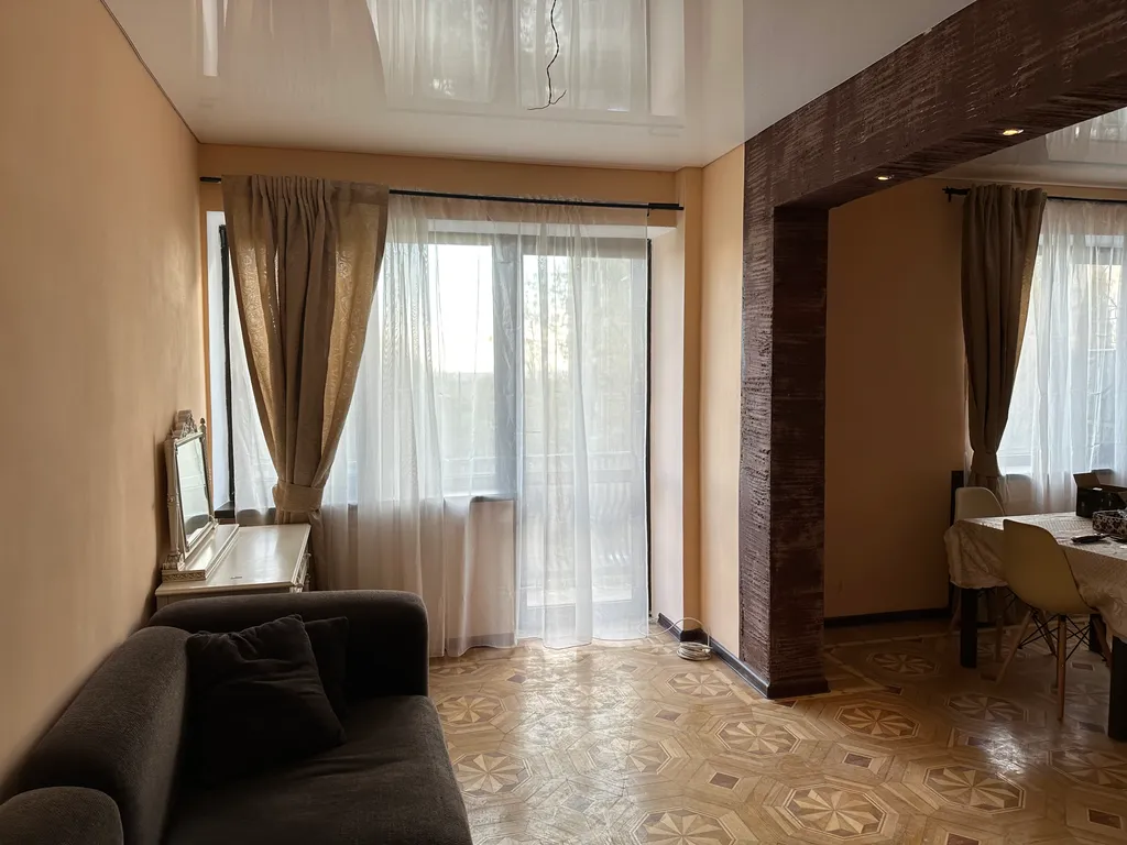 Светлая, просторная, уютная квартира для отдыха — аренда посуточно в Гагра