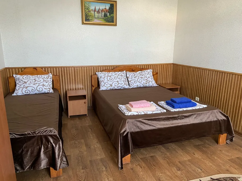 Люкс до 4-х человек 1-2 этажи