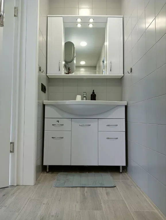 Коттедж Домик с индивидуальной детской площадкой на берегу Можайского водохранилища — Можайск