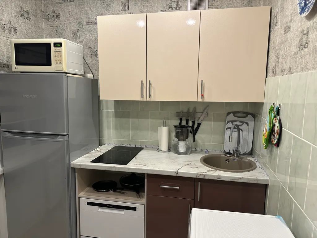 Квартира с видом на озеро Айранне недалеко от ЖД вокзала