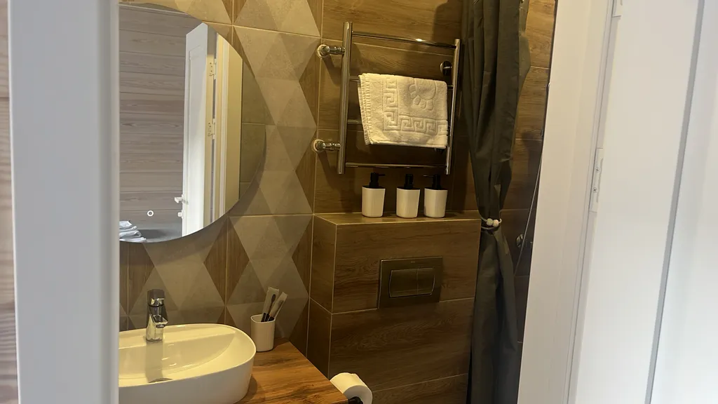 Уютная комната с видом на горы