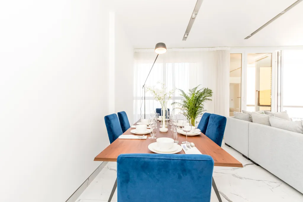 Стильная трёхкомнатная квартира