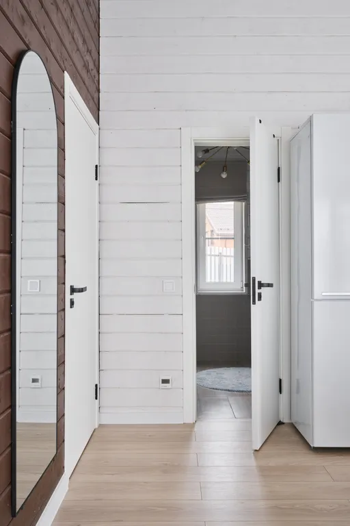 Панорамный дом у озера Сенеж рядом с банным комплексом