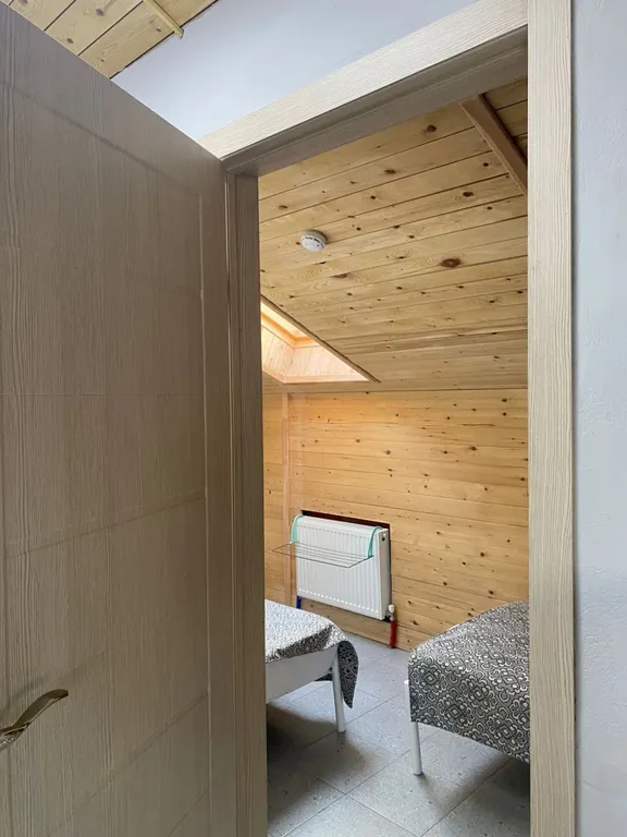 Двухместный номер с общей ванной комнатой