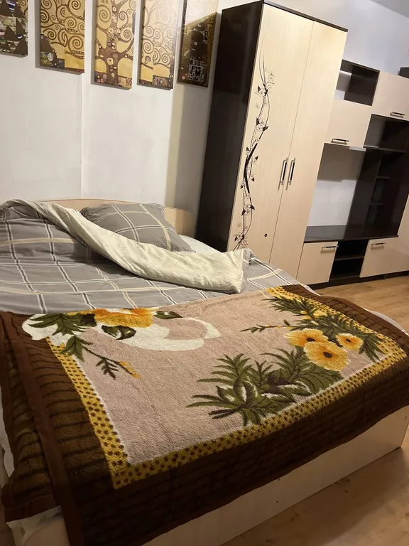 Квартира Просторная квартира с 2-изолированными комнатами и большой кухней — Санкт-Петербург