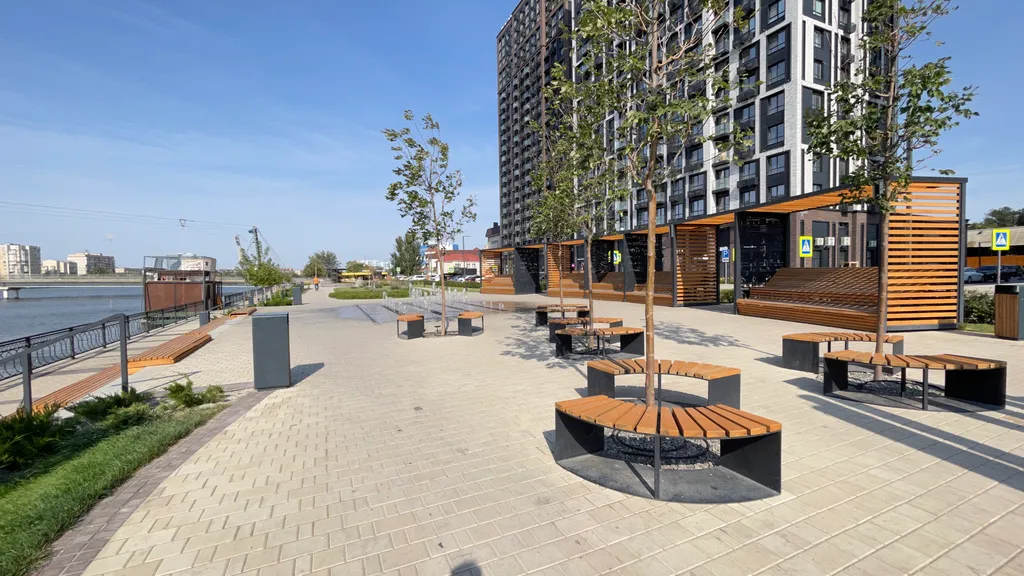 Квартира с видом на речной берег