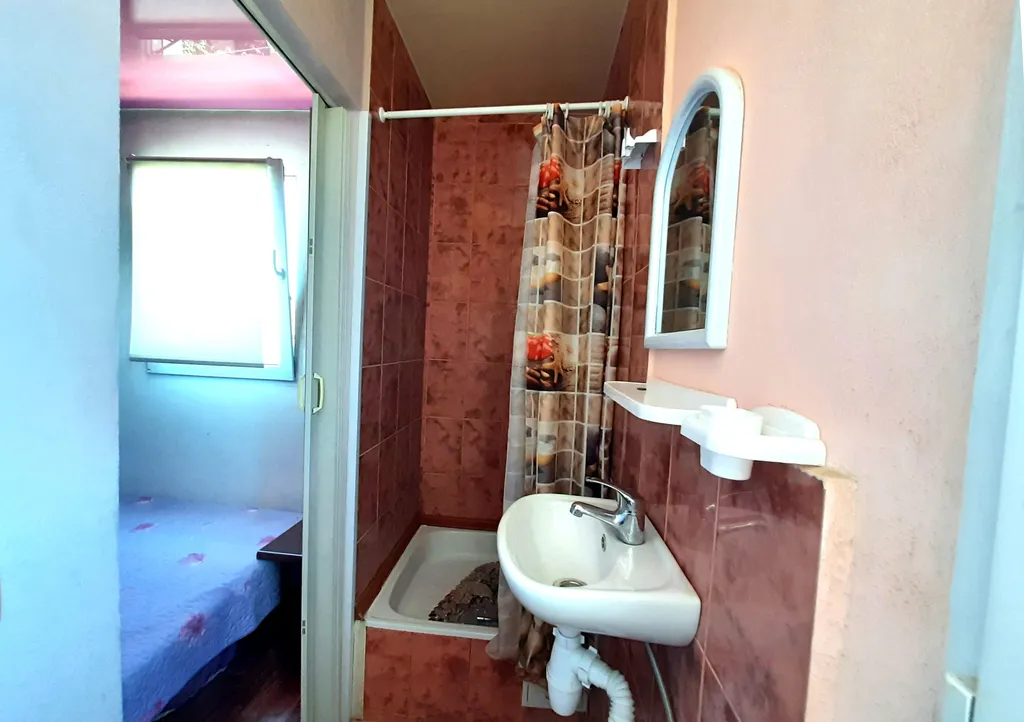 Квартира Квартира Номер для двоих с дополнительным местом в доме у моря — Севастополь