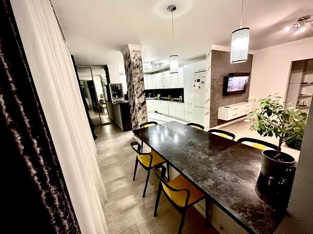 Квартира 4-комнатная Квартира — Анапа