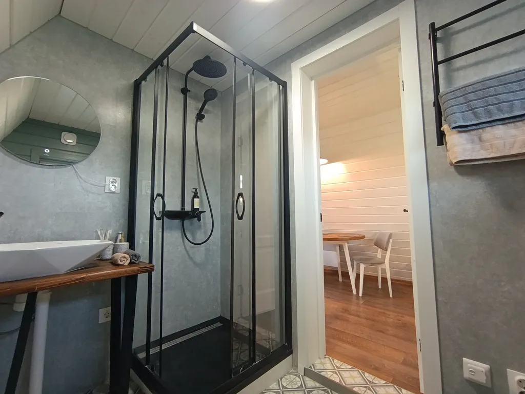 A-frame домик у леса