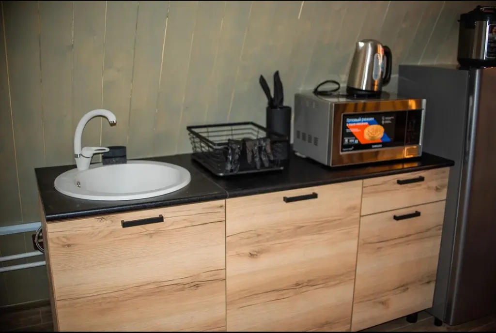 Новый двухэтажный дом в заповедной лесной зоне