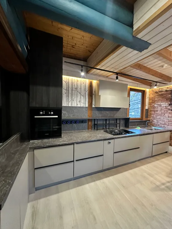 Апартаменты с видом на горы напротив курорта Красная Поляна