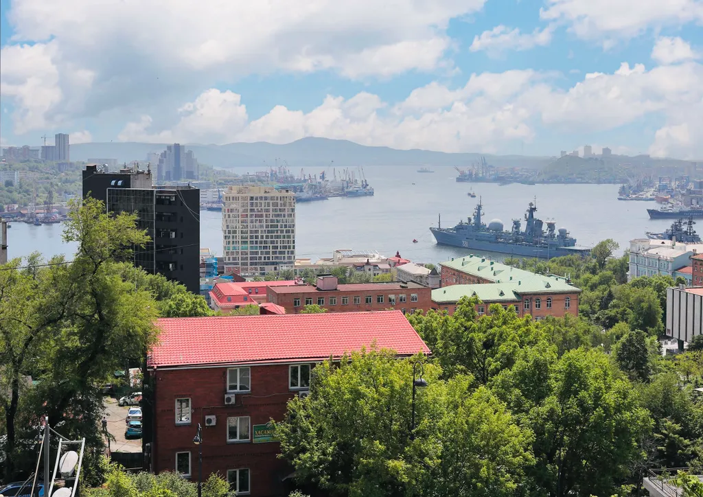 Квартира Квартира Студия с видом на море в центре города — Владивосток