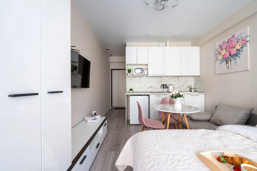 Студия у моря с бассейном на территории. Каравелла 112