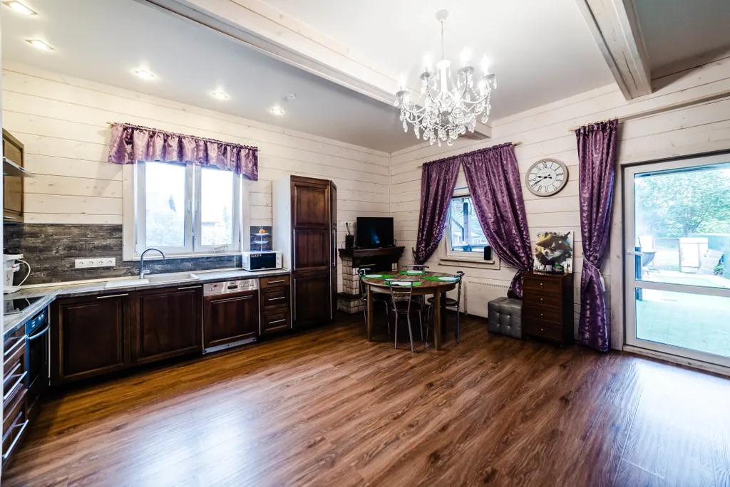 Дом для семей и компаний