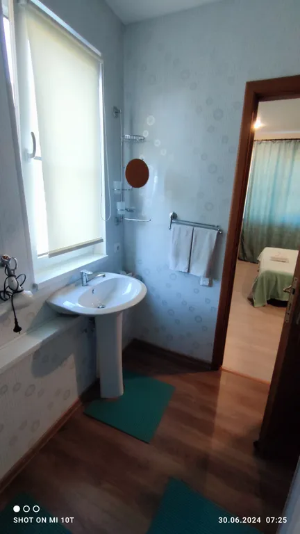 Коттедж Домик у реки — Сочи