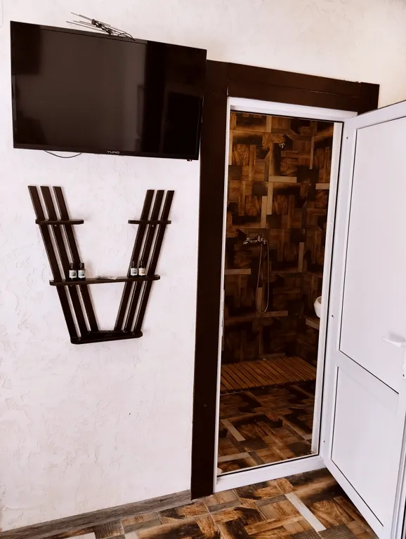 Дом с бассейном, чаном и баней для большой семьи