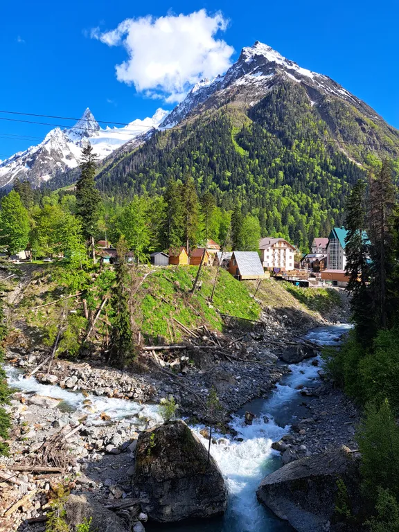 Квартира-студия с видом на горы