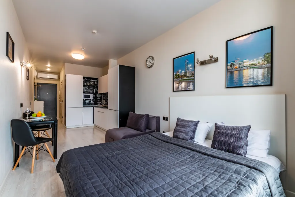 Стильные апартаменты в центре с видом на город