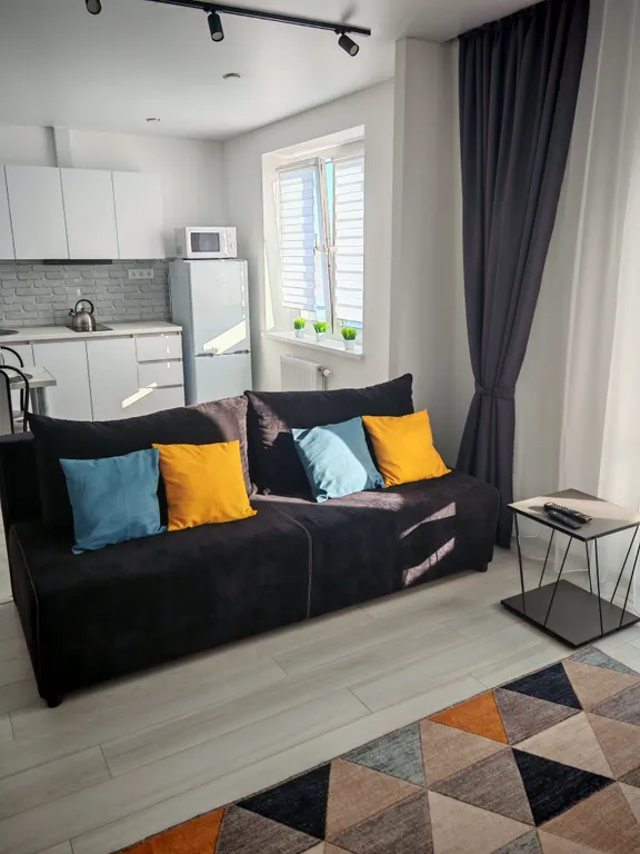 Новая уютная и светлая квартира-студия