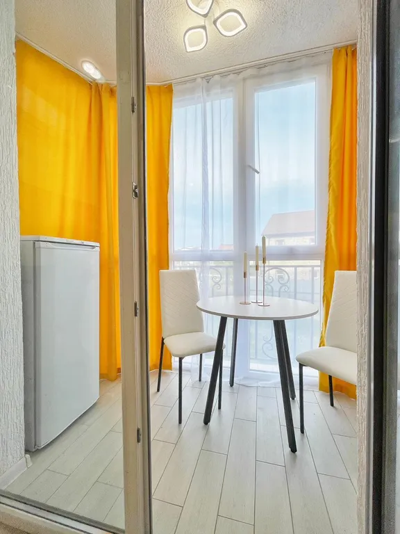 Красивая студия у моря