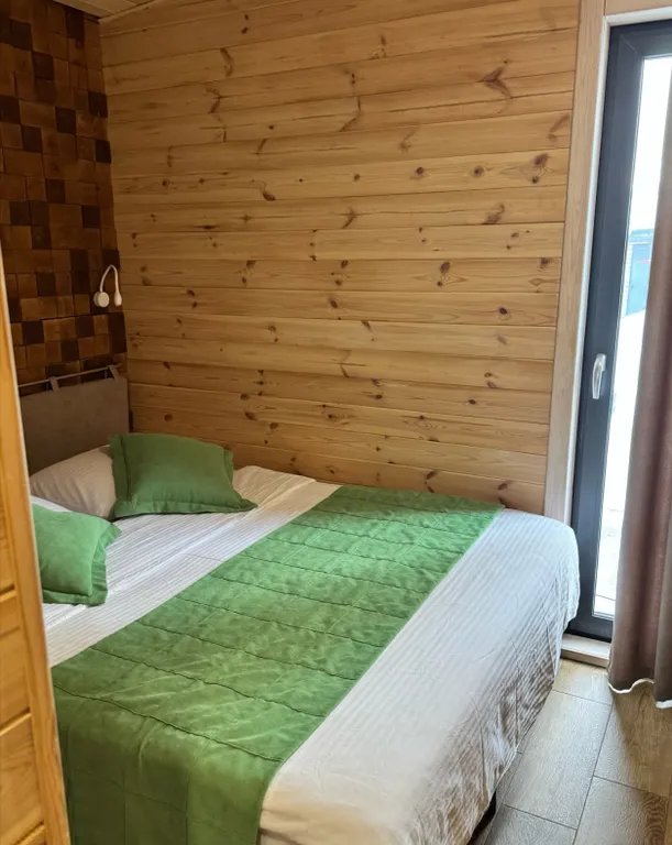 Дома с видом на гору