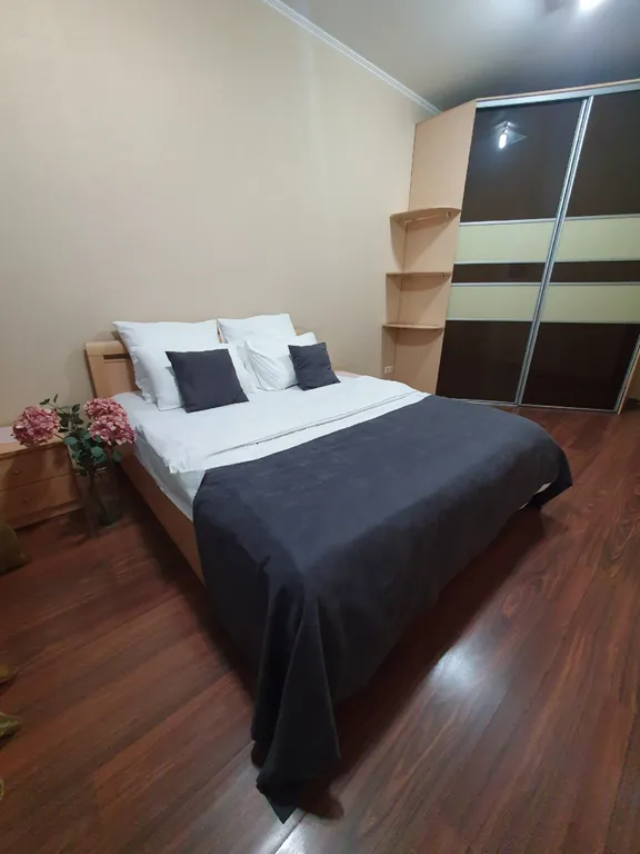 Двухкомнатная квартира на бульвар Строителей — аренда посуточно в Кемерово