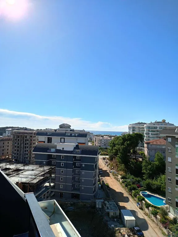 Стильные, комфортные апартаменты с видом на море Sky