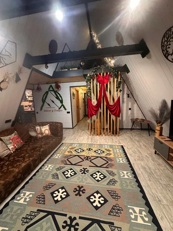 Шале у озера