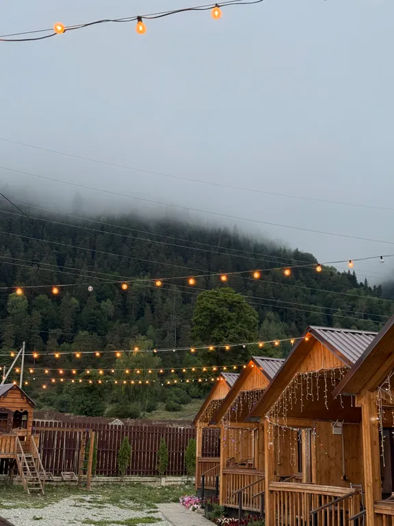 Уютные домики с видом на горы