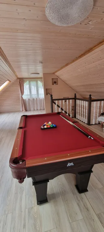 Дом возле ясеня