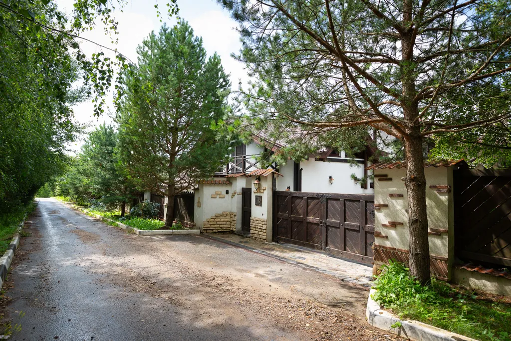 Коттедж 7-комнатный Дом — Ильинское