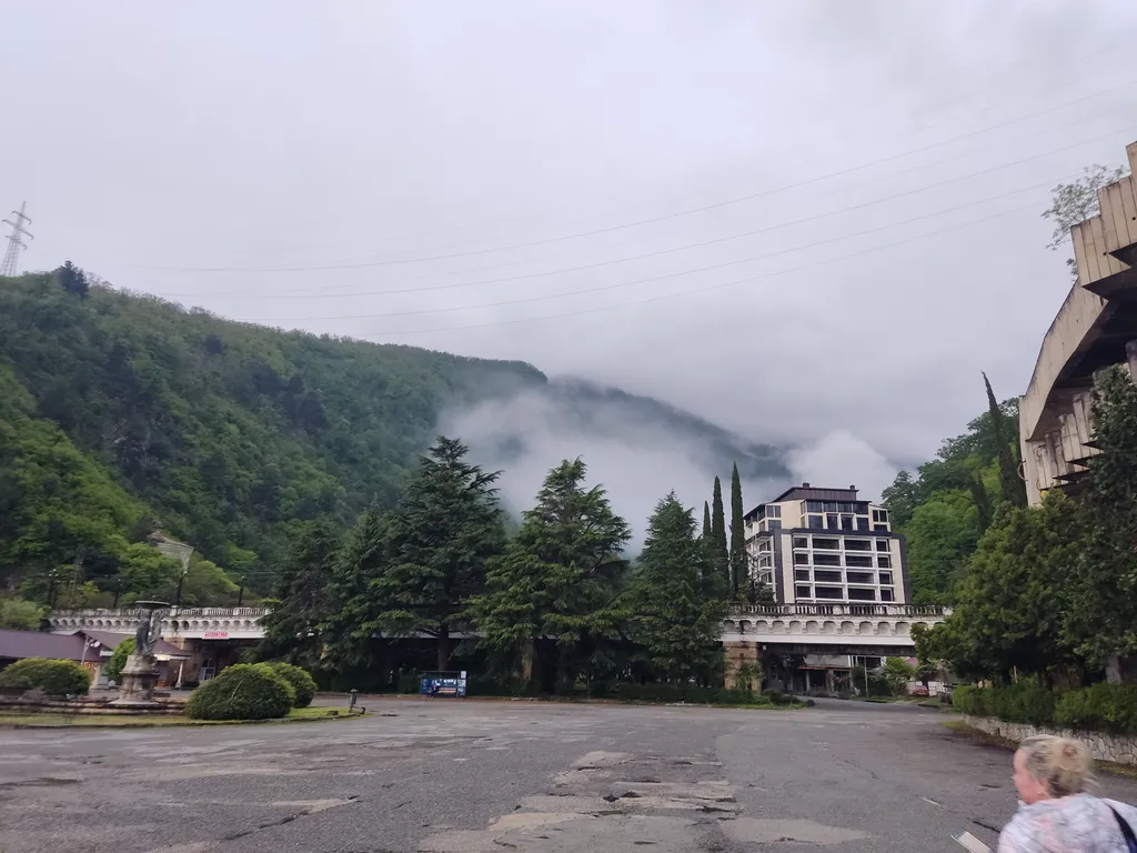 Коттедж Дом в живописном ущелье — Гагра