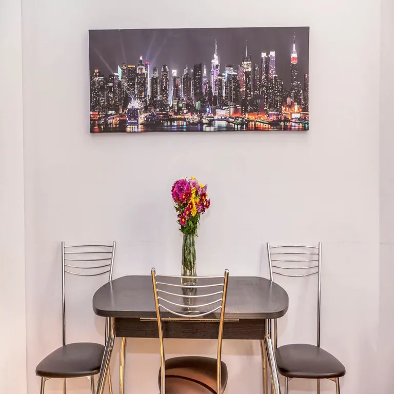 Квартира Квартира Просторная студия у моря с теплым бассейном — Сириус