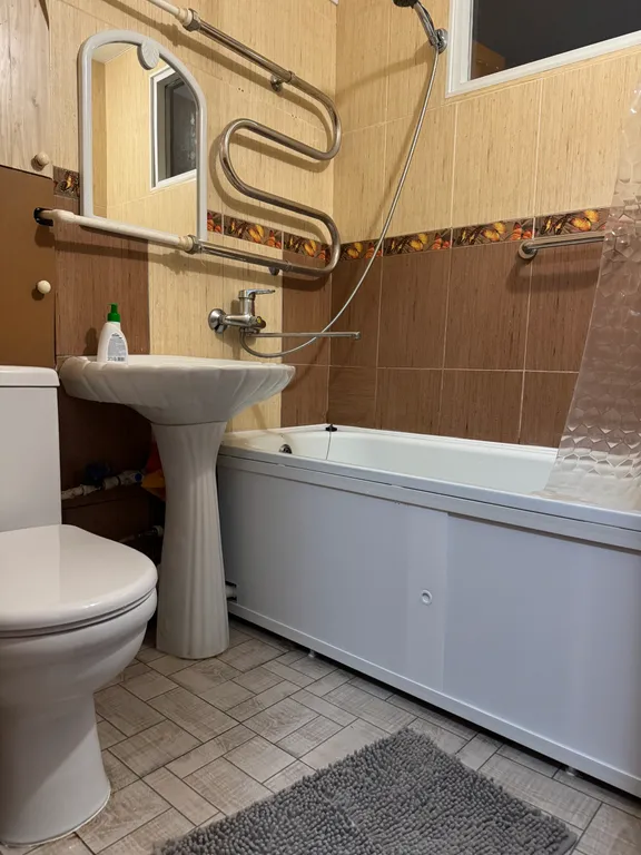 Квартира у аллеи