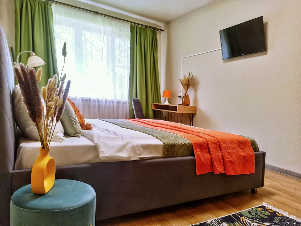 1-к квартира на 2-4 гостя в тихом дворе 212 квартала