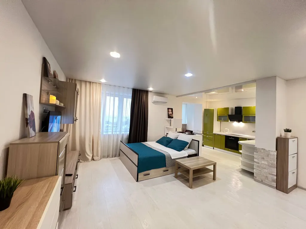 Дизайнерская студия в центре в новом доме