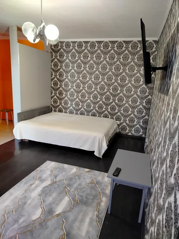 Уютный эконом в центре с балконом