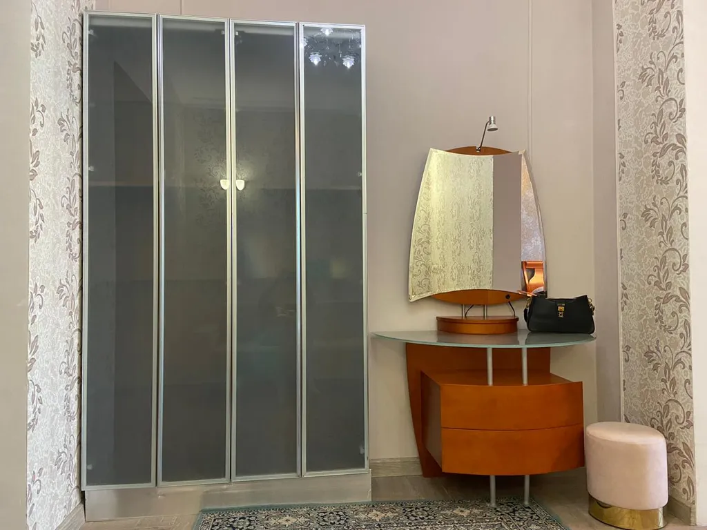 Евротрешка Луна, ЖК Белый Аист