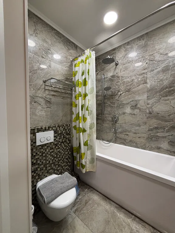 Пентхаус с видом на Морпорт в центре города