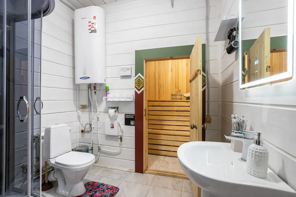 Коттедж Дом Ереван с балконом и открытой верандой в Кикино на Веле — Кикино