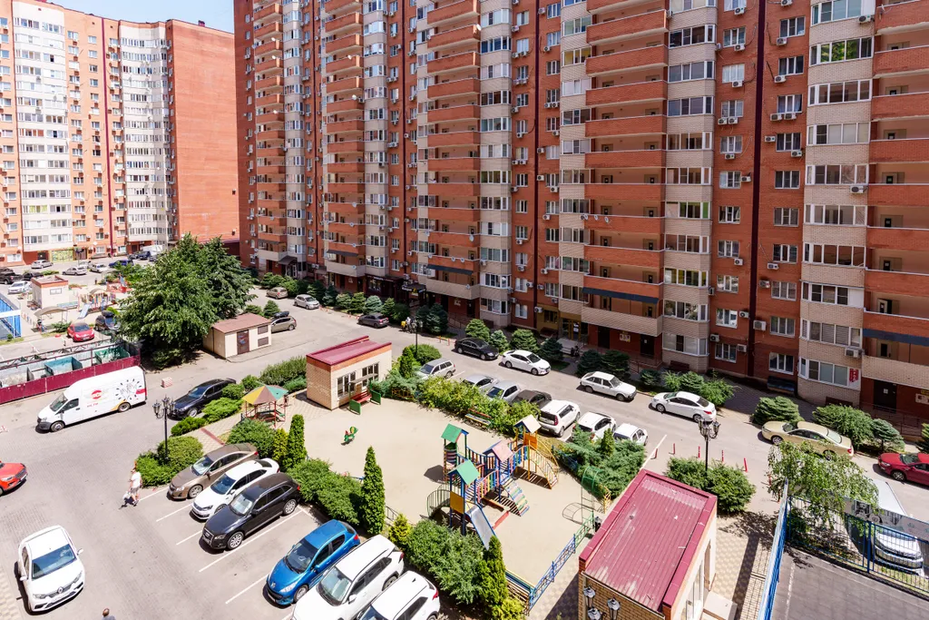 Просторная двухкомнатная квартира возле парка Галицкого