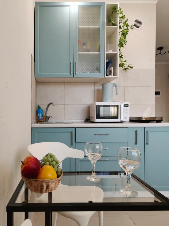 Светлая квартира с видом на рощу