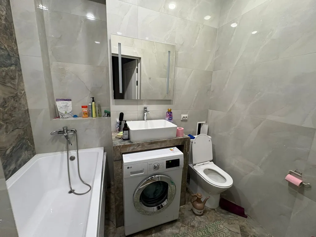 Квартира 2-комнатная Квартира — Махачкала